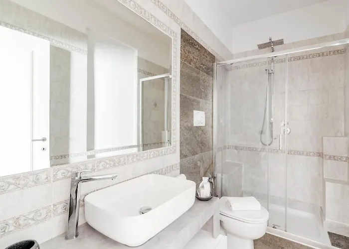 Quattro Fontane 6p - Vivora * Roma