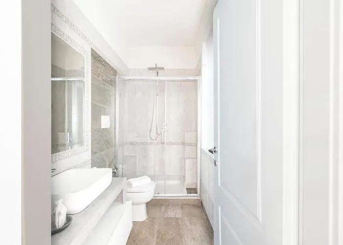 Quattro Fontane 6p - Vivora Apartman